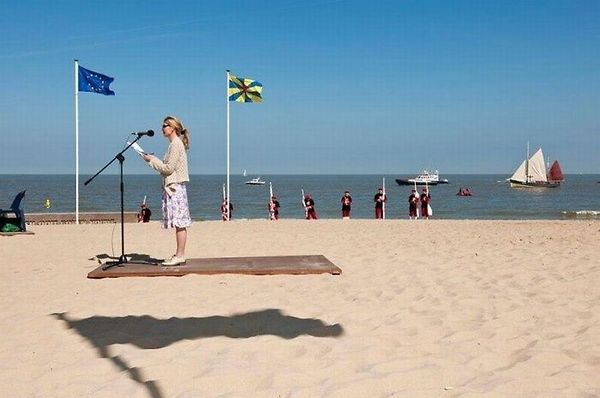 Flying Carpet Optical Illusion